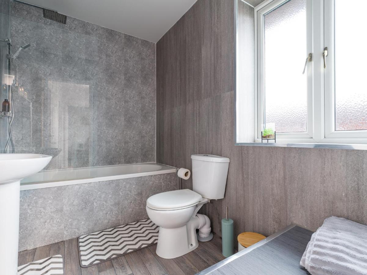 Beautiful Durham - Perfect For Contractors Villa *